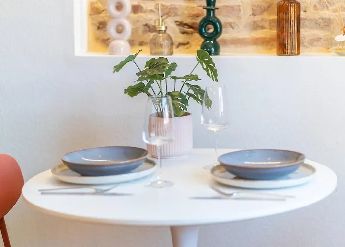 Le Louvre Baragnon דירה *